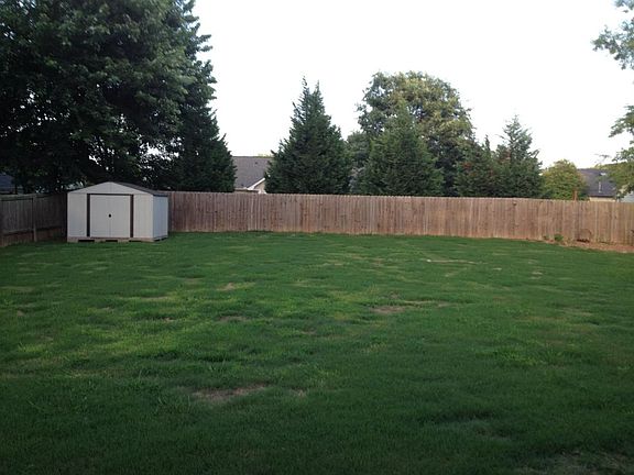 5th image of 16 Charlesmeade Dr