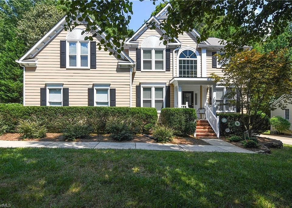 1st image of 2301 Regents Park Ln