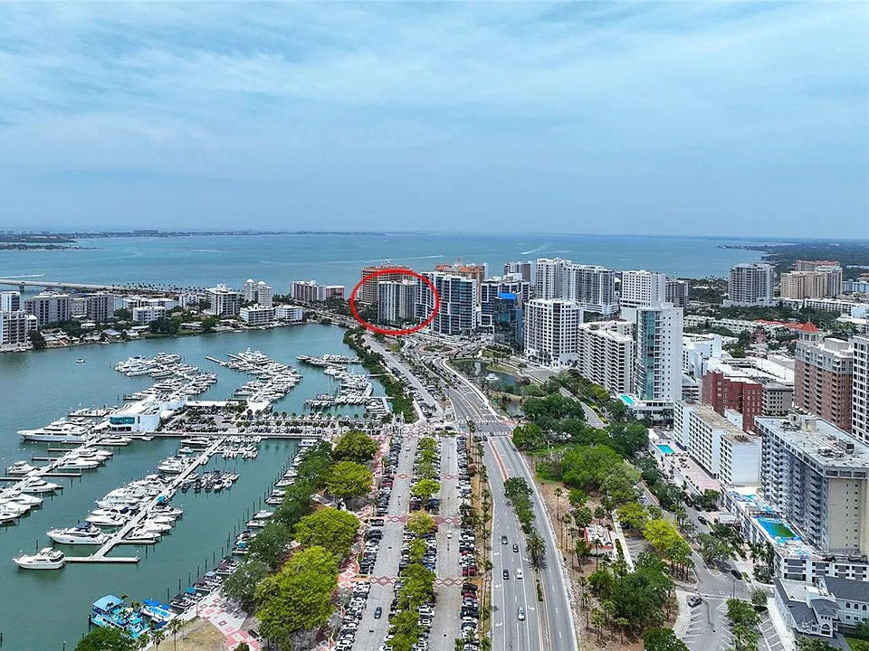 1111 N Gulfstream Ave #1A