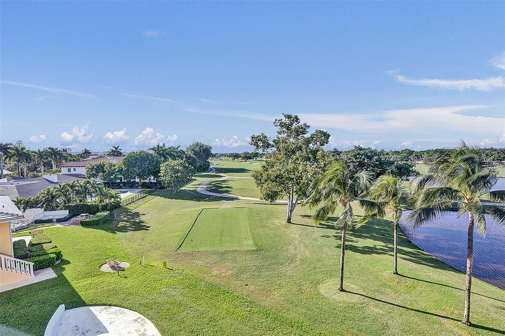 2500 NE 48 Lane #403