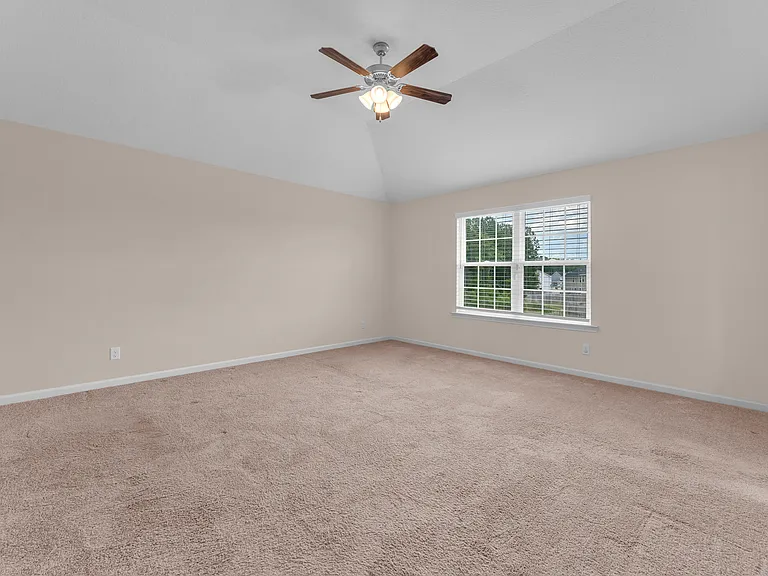 139 W West Winn Ave — Photo 31