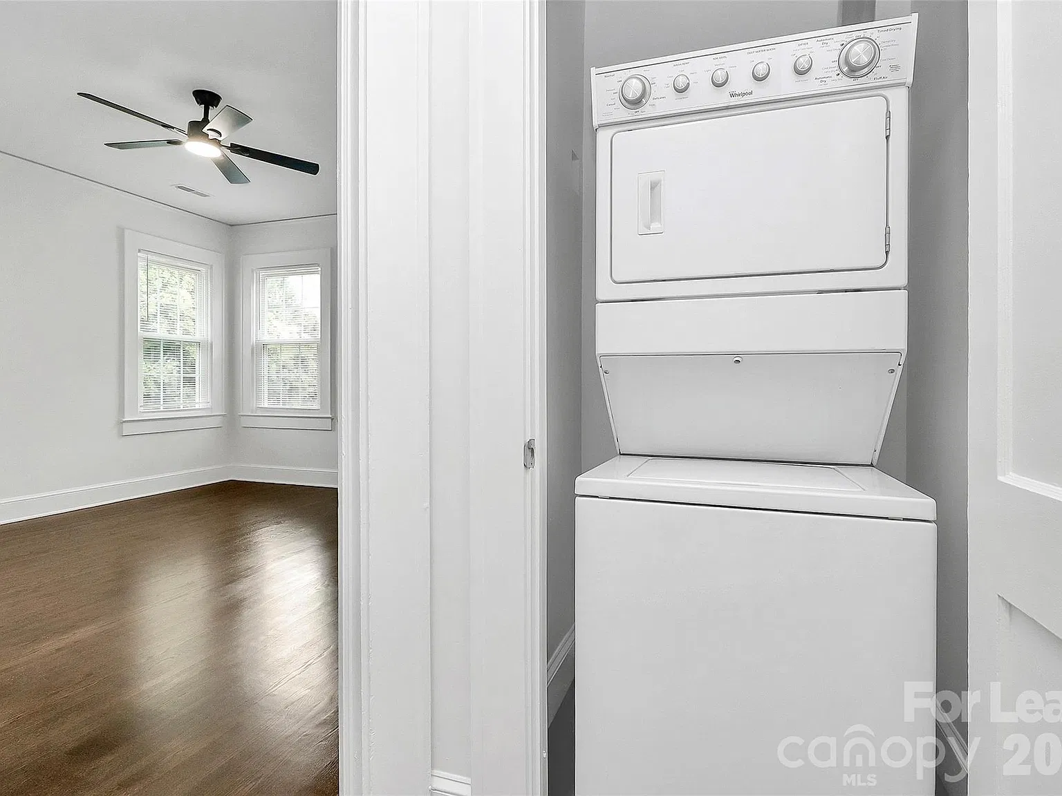 2 bed, 1.0 bath, 800 sqft, $1,050 — Photo 4