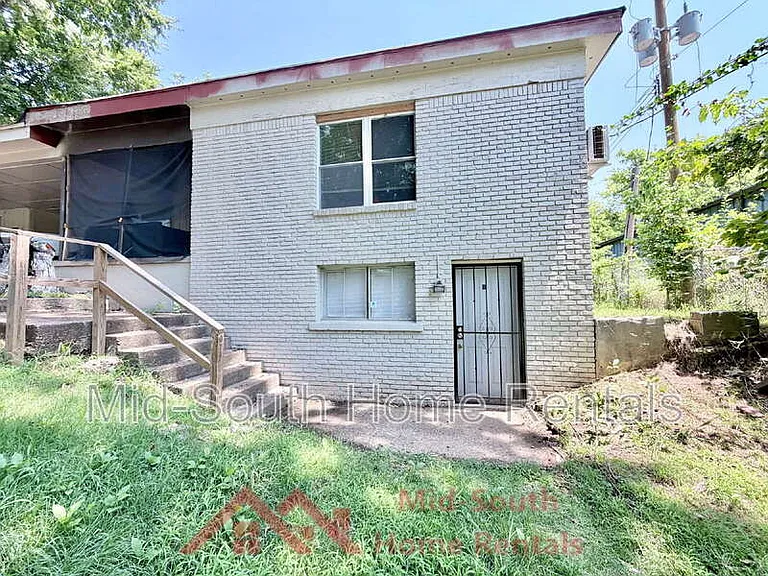 2876 Cela Rd #B — Photo 3