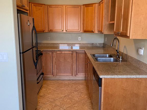 2nd image of 4970 Cherry Ave