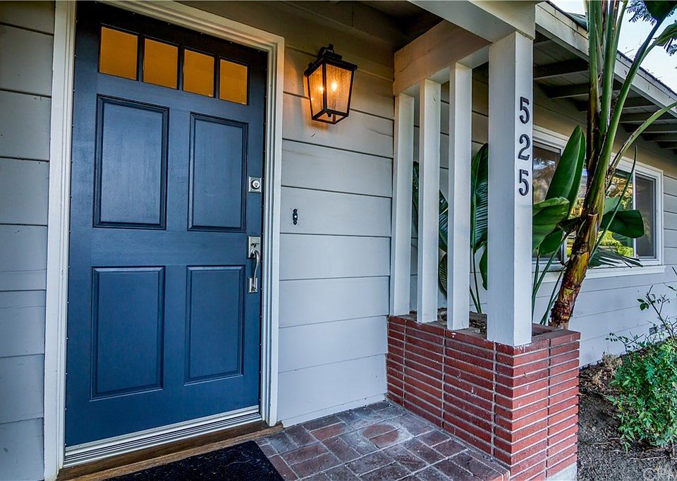 1st image of 525 La Casita Ln