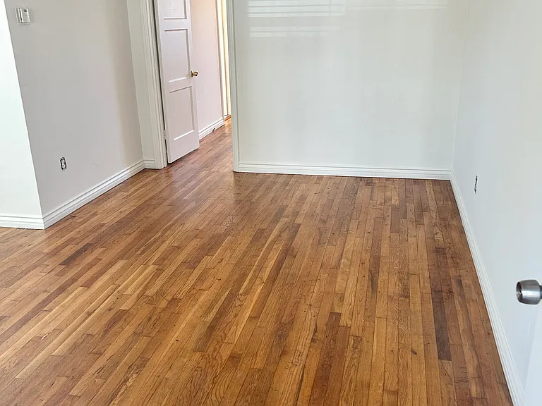 3818 1st Ave — Photo 5