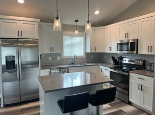 844 Delrose Ln SW, Rochester, MN 55902