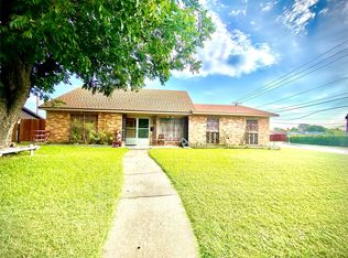 4001 Burning Tree Ln, Garland, TX 75042