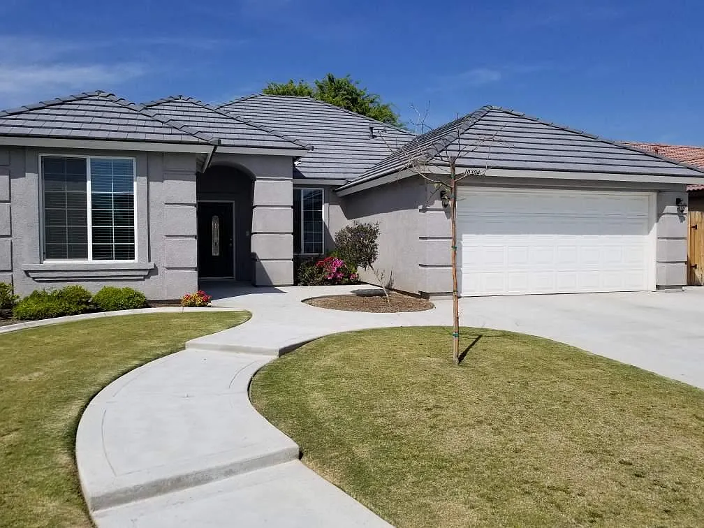 10304 Pepperwood Dr photo 1