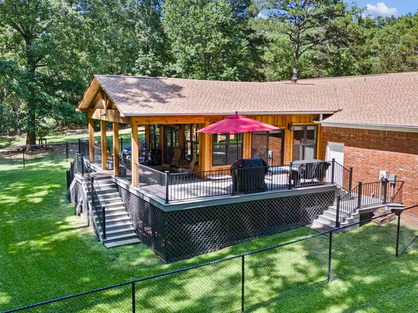 137 Lloyd Ln, London, AR 72847