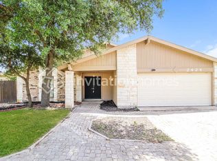 2424 Via Barcelona, Carrollton, TX 75006