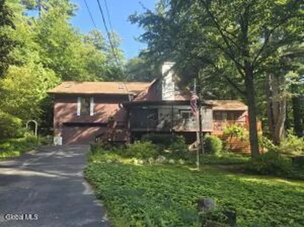 44 Brant Lake Estates Rd, Brant Lake, NY 12815
