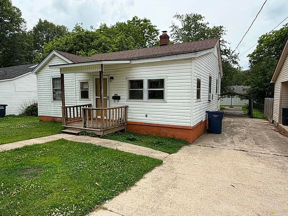 2nd image of 594 N 5th Ave