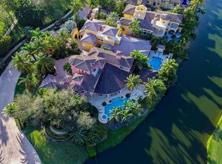 385 SE Mizner Lake Estates Dr, Boca Raton, FL 33432