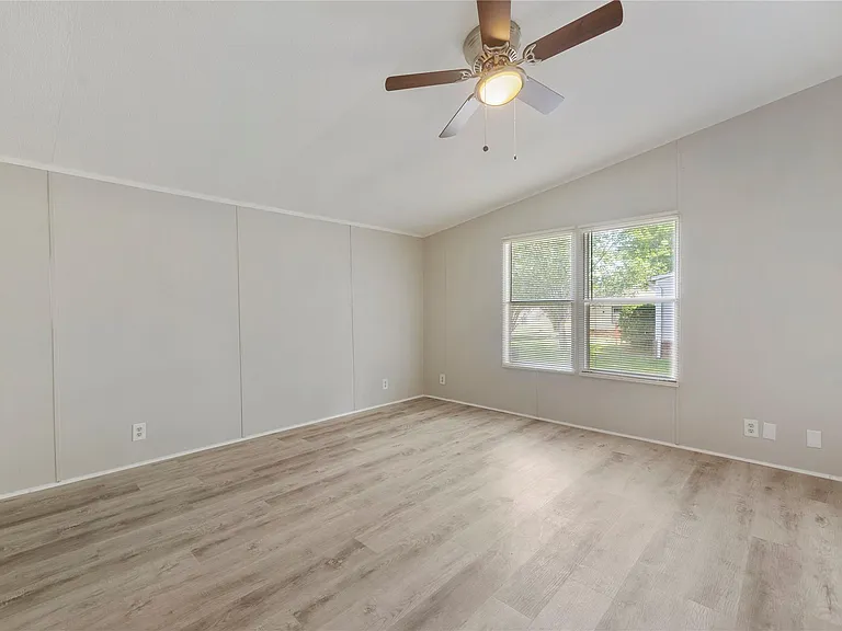 16333 Lone Corral Ct — Photo 16