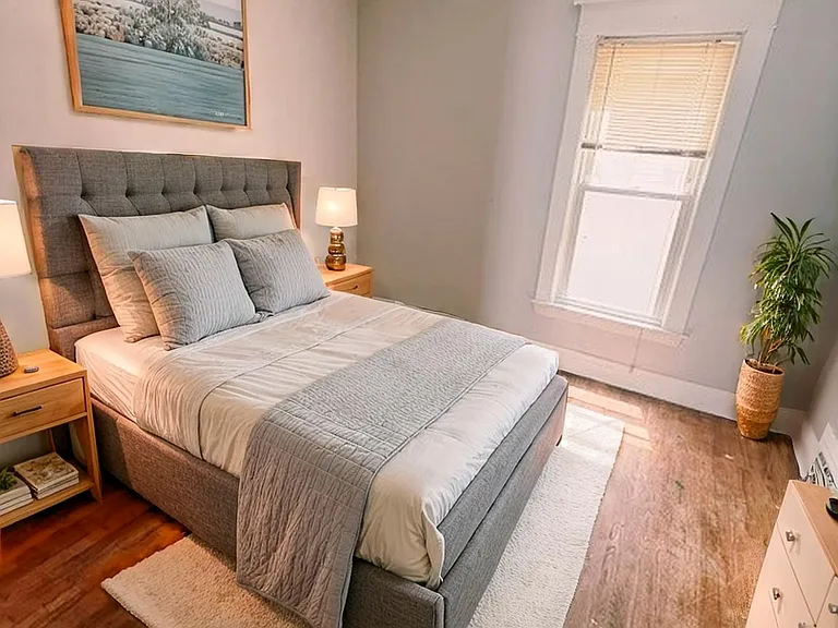 723 Stocking Ave NW — Photo 4