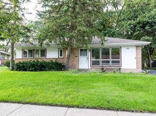 194 Shabbona Dr, Park Forest, IL
