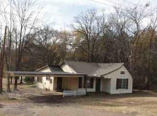 1204 E Ferguson Rd, Mount Pleasant, TX 75455