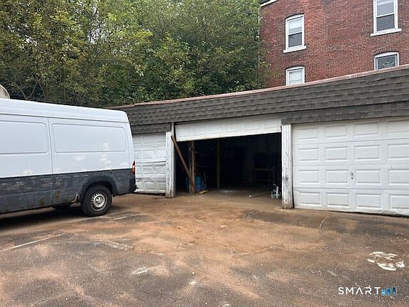 3rd image of 95 Rosette Street