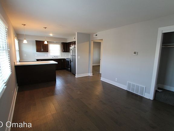 4th image of 1133 Park Ave APT 4
