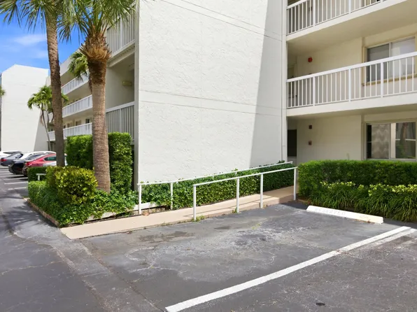 3146 Via Poinciana #407, Greenacres, FL 33467