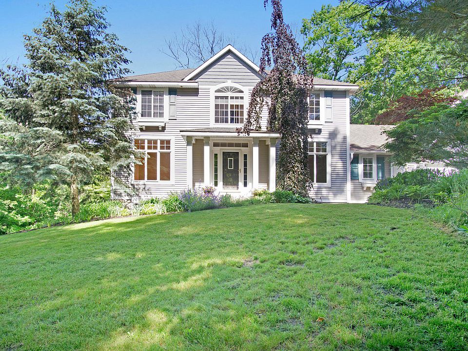 1st image of 6667 Lakeshore Dr
