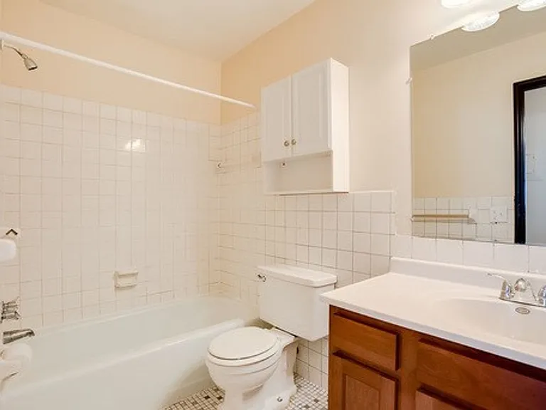 Woodbridge Terrace Apartments — Photo 37