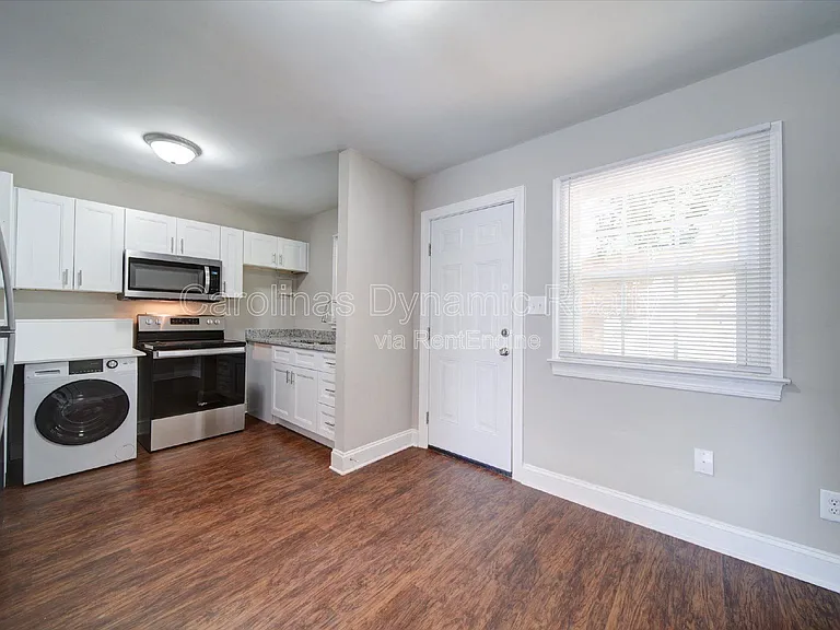 321 S Gardner Ave #6 — Photo 12