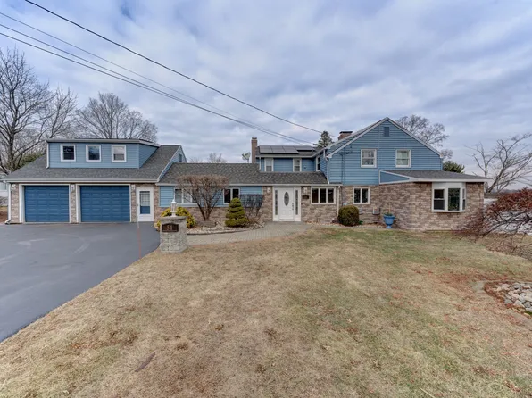 51 Clovercrest Road, Wethersfield, CT 06109