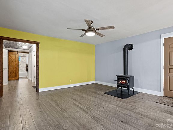 4th image of 83 Cardinal Haven Ln
