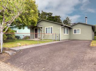 471 15th Ave, Seaside, OR 97138