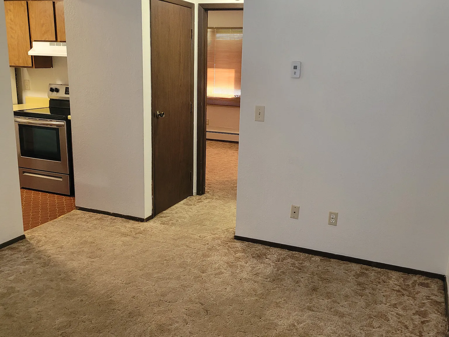 1 bed, $1,050 — Photo 2
