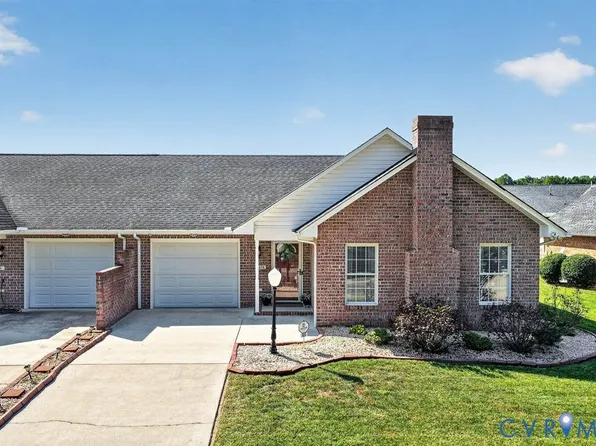 408 Cobblestone Dr, Hopewell, VA 23860