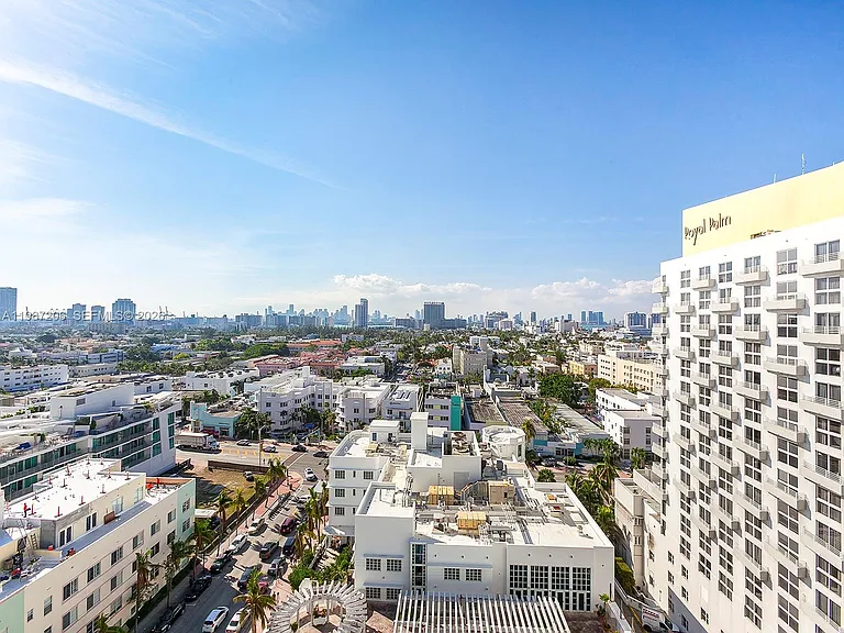 1500 Ocean Dr #Penthouse 10 — Photo 5