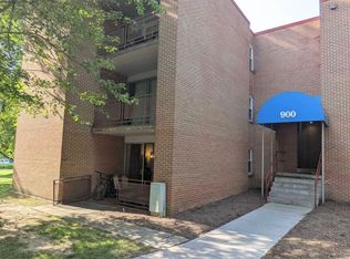 900 Brightwood Manor Dr #B-1, Blacksburg, VA 24060