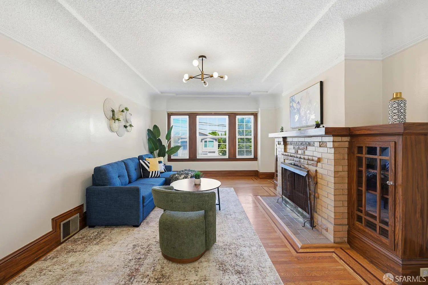 1135 Naples St - Photo 8