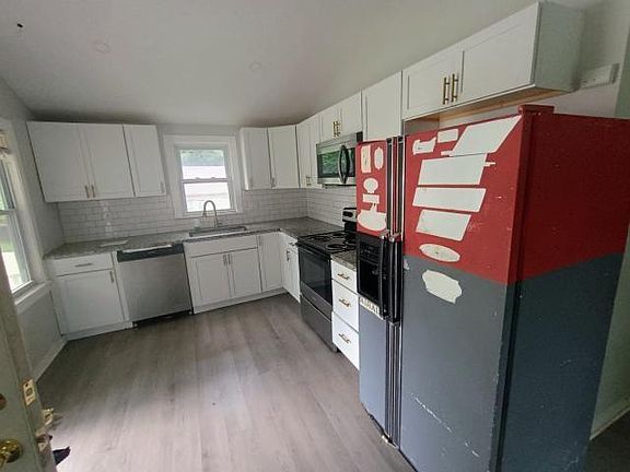 2nd image of 3615 Topping Ave