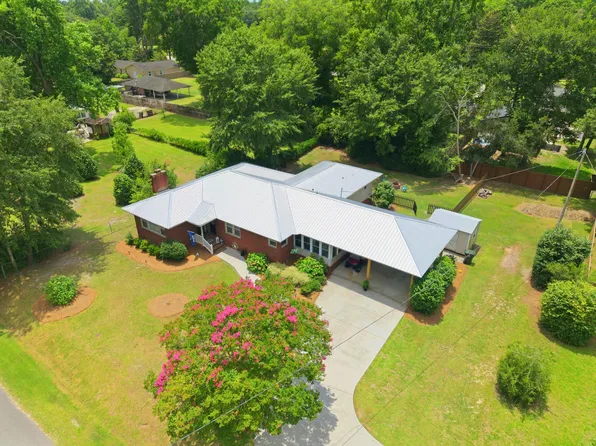 413 Hill St, Moncks Corner, SC 29461