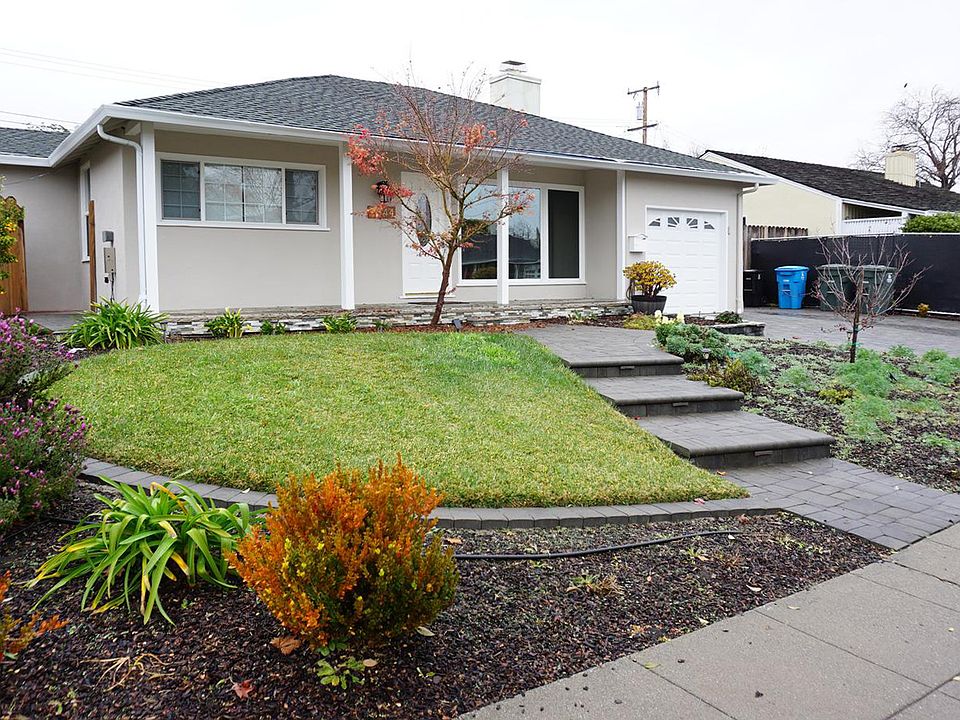 1st image of 2444 Palm Ave