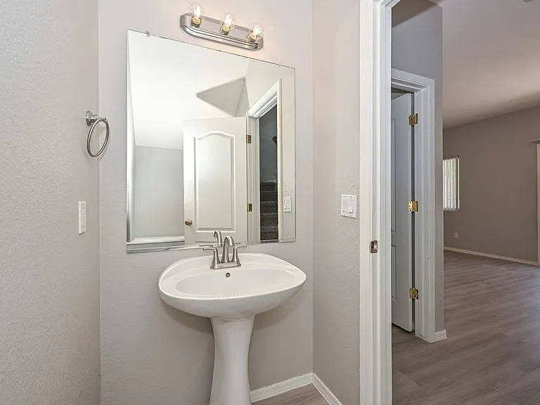 223 S 119th Dr — Photo 34