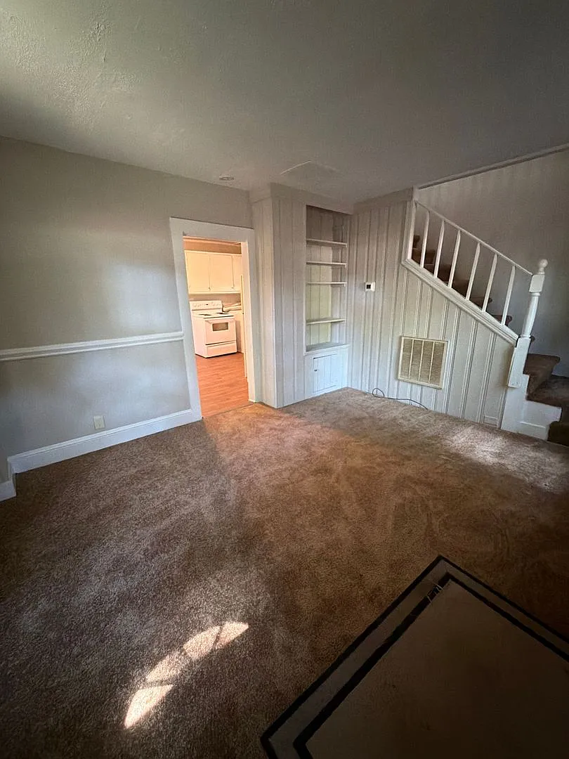 T.R. Lawing Realty Property — Photo 2