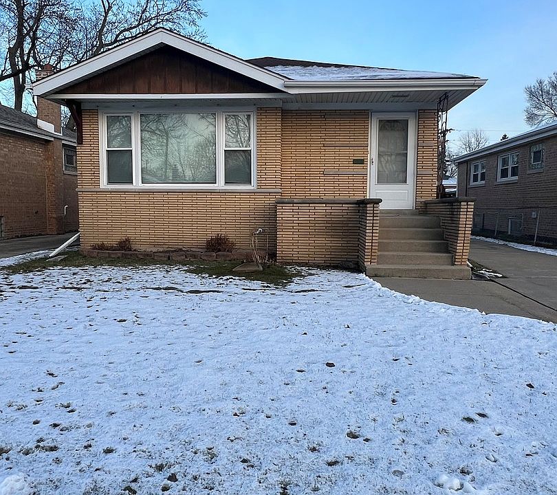 1st image of 9619 S Mozart Ave