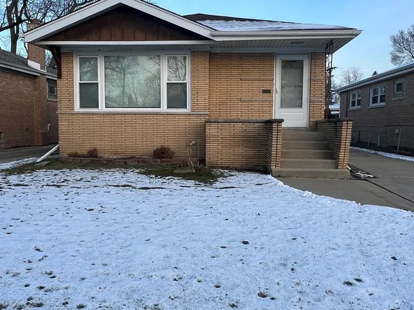 9619 S Mozart Ave, Evergreen Park, IL 60805