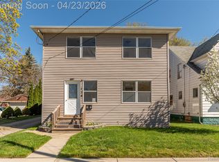 738 W Atherton Rd, Flint, MI 48507