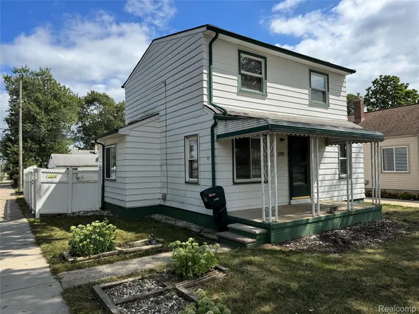 3805 20th St, Wyandotte, MI 48192