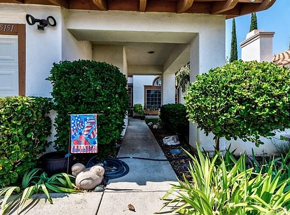 3rd image of 25151 Parkcrest Dr