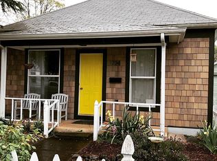 724 Ash Ave, Cottage Grove, OR 97424