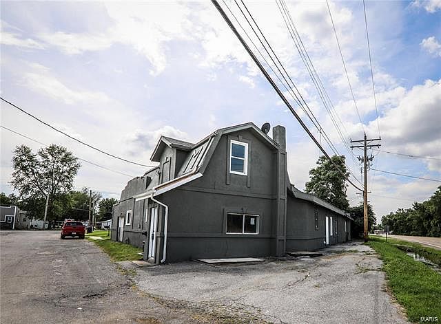 1st image of 2715 N 37th St