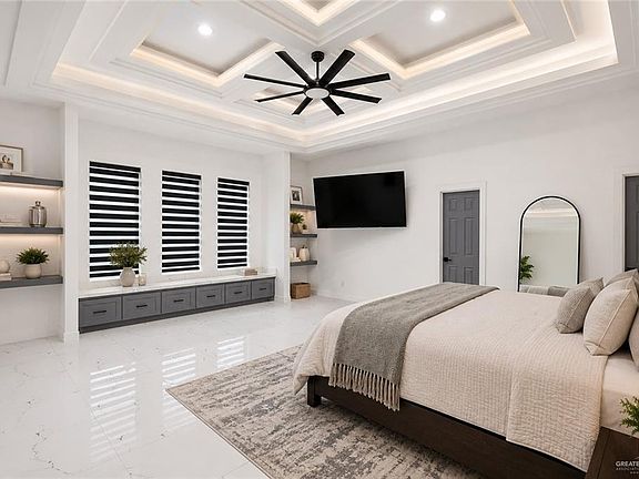 3rd image of 220 Santos Ramirez St