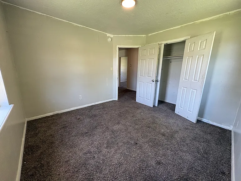 6921 Sears Ter — Photo 15